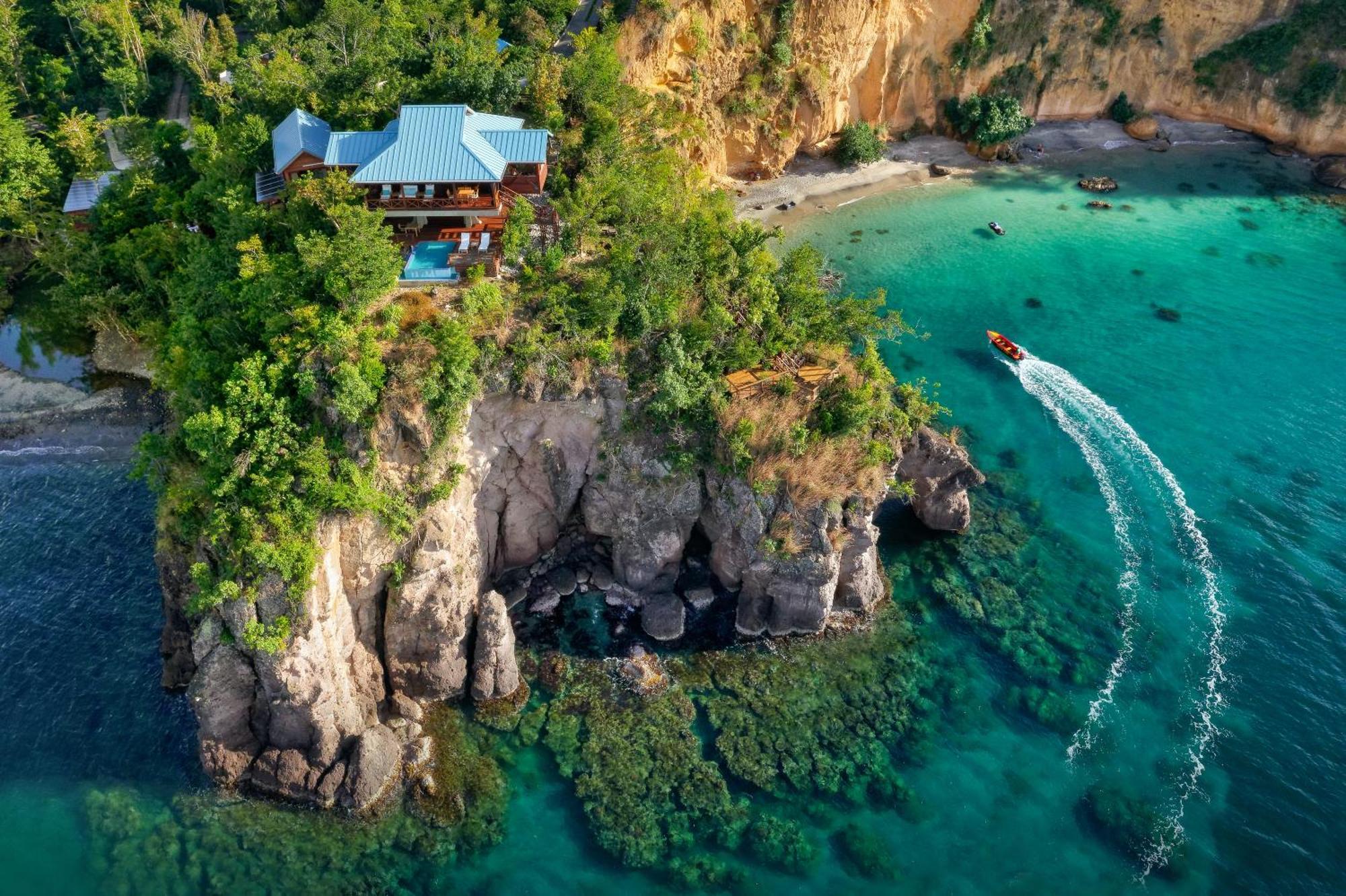 Hotel Secret Bay Portsmouth Esterno foto